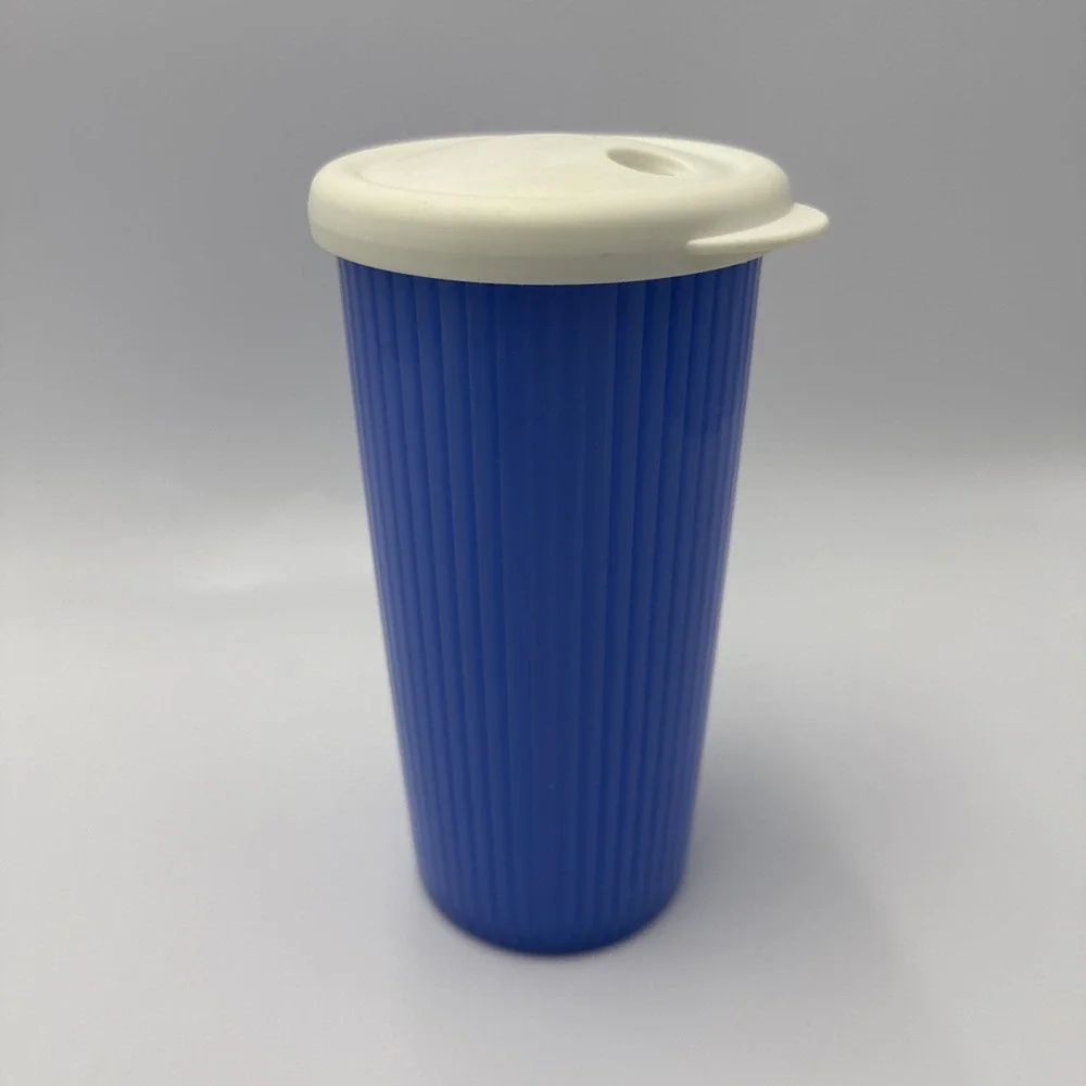 Tupperware 24oz Blue Insulated Tumbler Drink Cup #3329A-3 With Lid-VGC